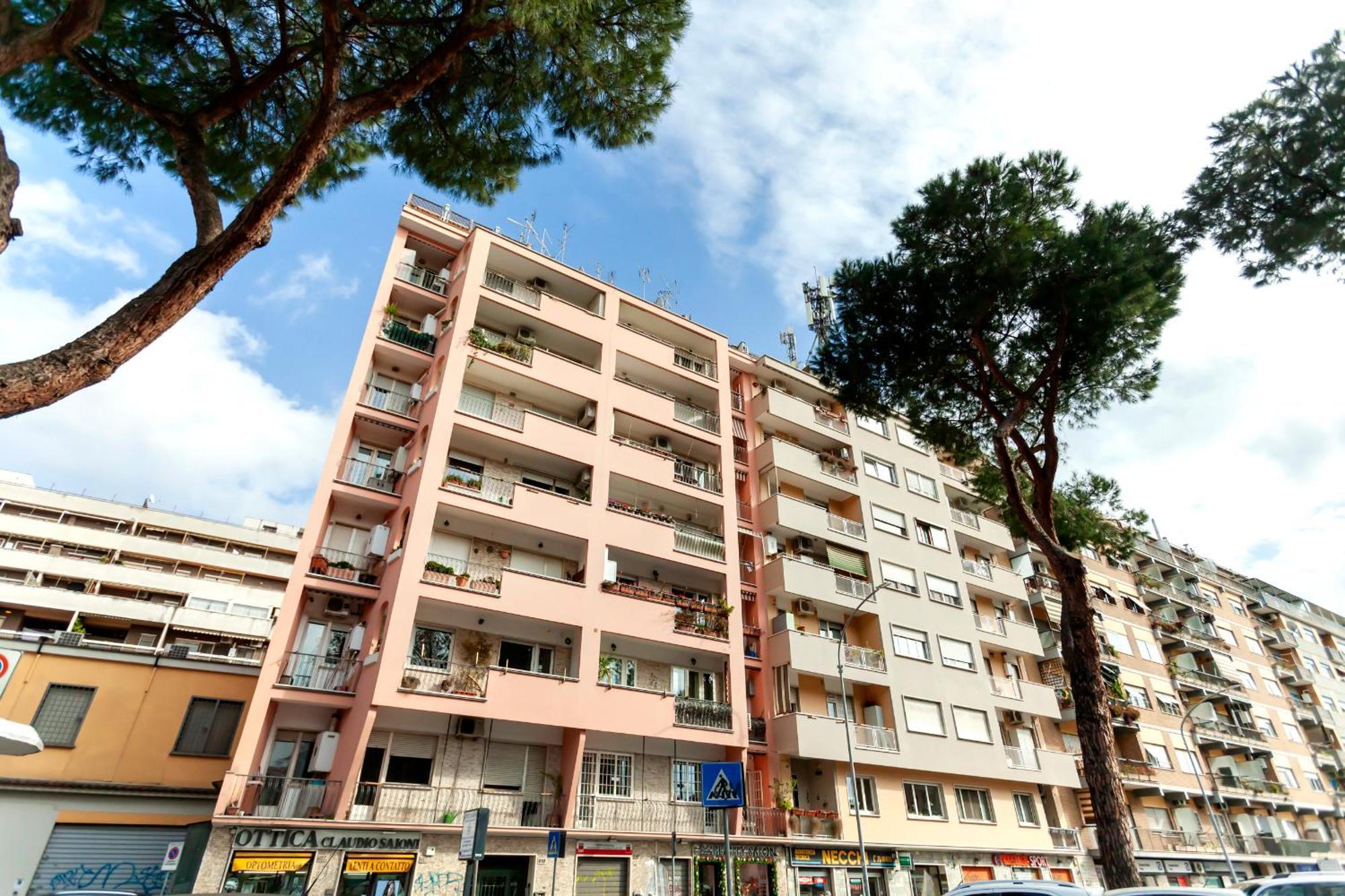 Appia Nuova Lucrezia Apartment Rome Exterior photo